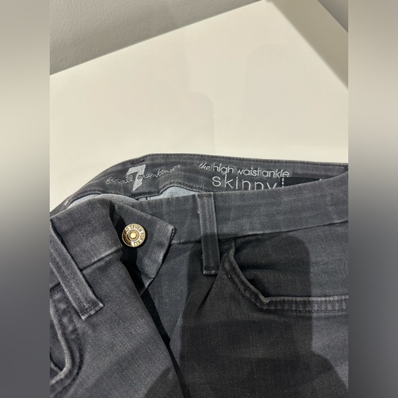 Brand new high waisted 7 for all man kind jeans in grey with great stretch - Picture 3 of 5